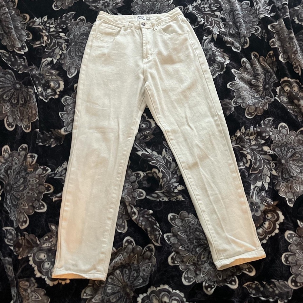 white mom jeans from princess polly
